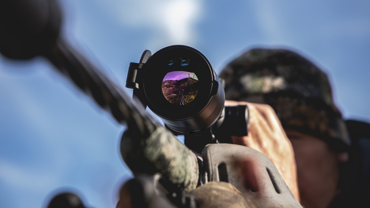 Thermal scope range guide showing detection vs identification distance