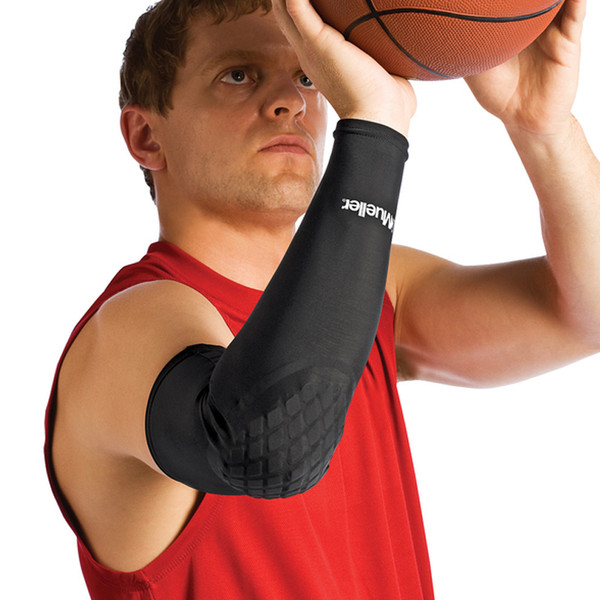 Mueller Diamond Performance Elbow Sleeve