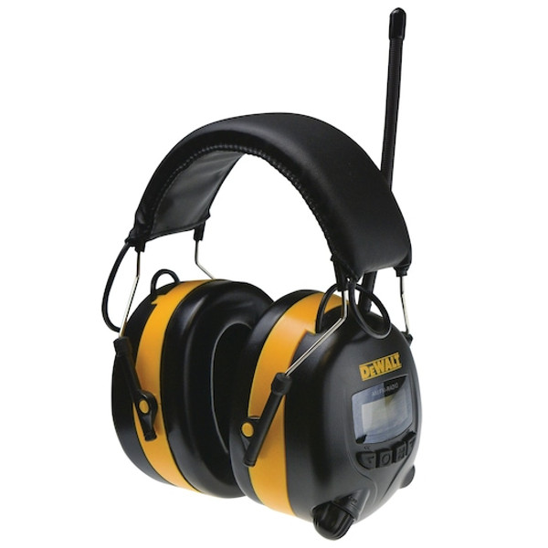 DEWALT DIGITAL AM/FM HEARING PROTECTOR
