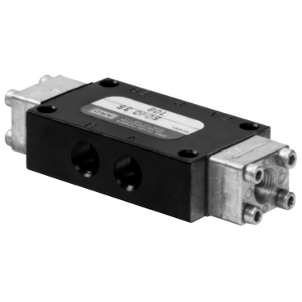 INGERSOLL RAND ARO 4-WAY  1/8IN NPT  PILOT/PILOT VALVE
