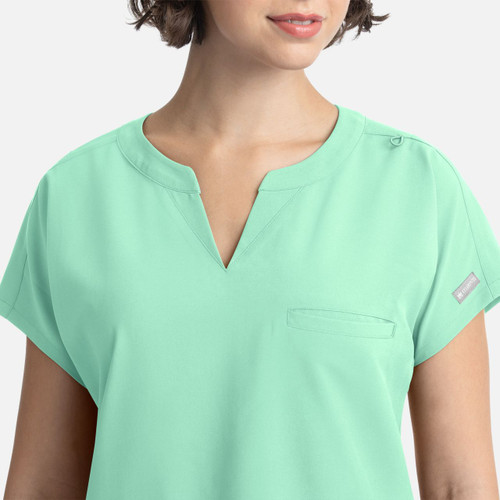 Maevn Momentum 5003 Women's Tuck-In Dolman Top | Scrub Hub