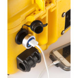 Pelican 9460 Remote Area Light, yellow charging