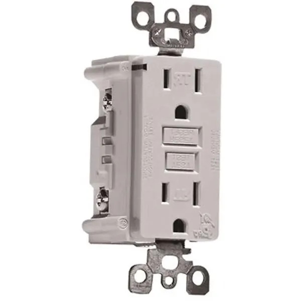 Leviton 15 Amp 125v Nema 5-15r Tamper-Resistant Duplex Gfci Receptacle, White