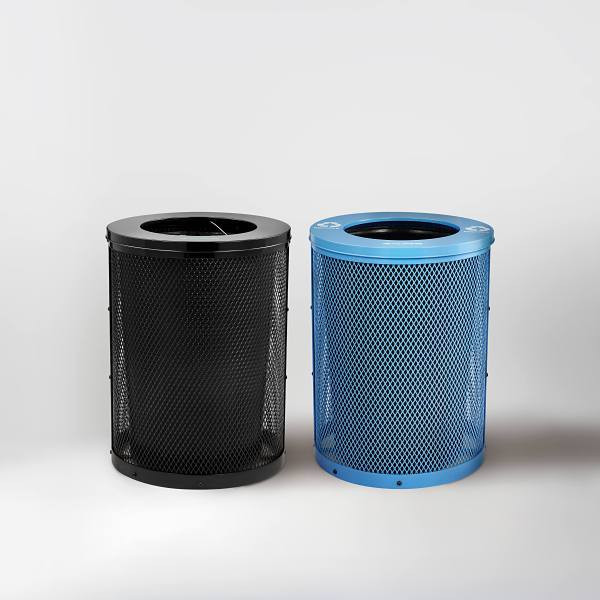 Alpine Industries Outdoor Diamond Steel Blue/Black Trash Can-Flat Lid 72 Gallon 364052