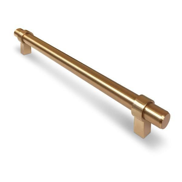 Richelieu Contemporary Metal Pull, 7 9/16 In Champagne Bronze