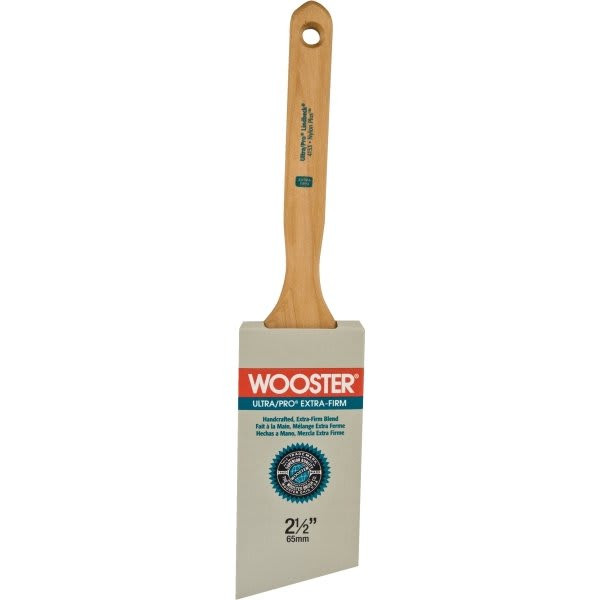 Wooster 4153 2-1/2" Ultra/PRO Lindbeck Extra Firm Angle Sash Brush