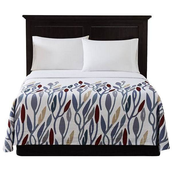 Red Roof Inn Enchanted Leaves Coverlet King Package Of 12