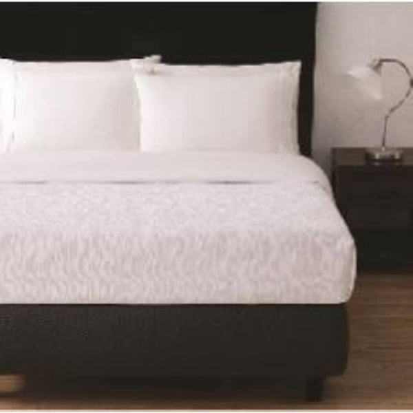 Diamante Quality Inn White Top Sheet King Case Of 10