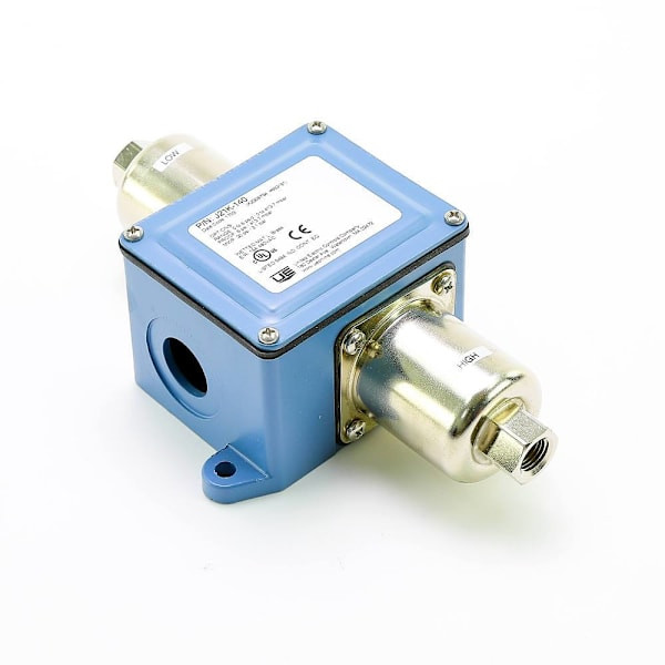 United Electric Spdt 0-6 Nema 4 Differential Pressure Switch