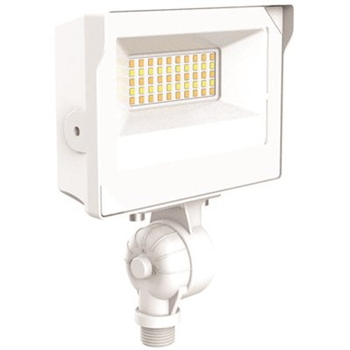 Eti Versaflood Light With Photocell, Small, 2000 Lumens, Select Cct, White