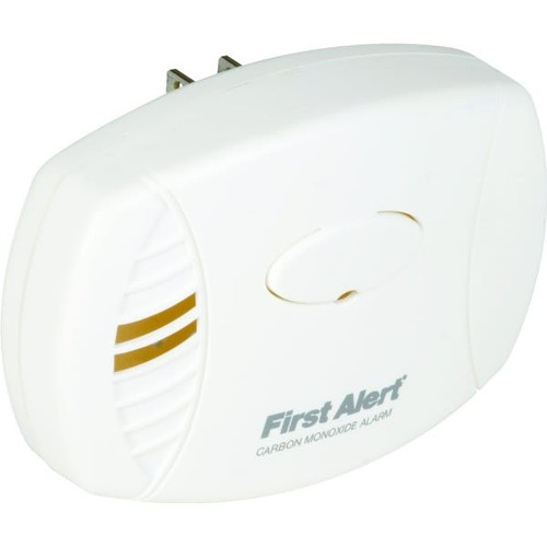 First Alert Brk Electronics Plug-In Carbon Monoxide Alarm W/ Battery Backup