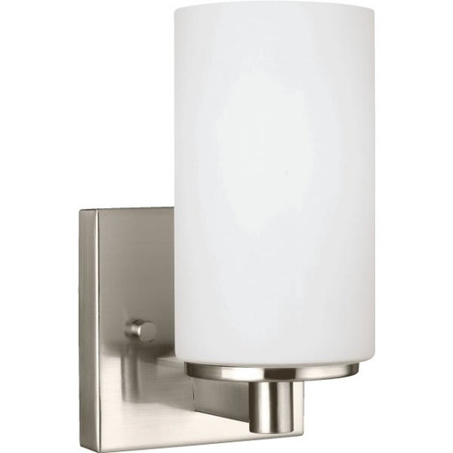 Generation Lighting Hettinger 9.5 Watts One Light Bath Sconce Brushed Nickel