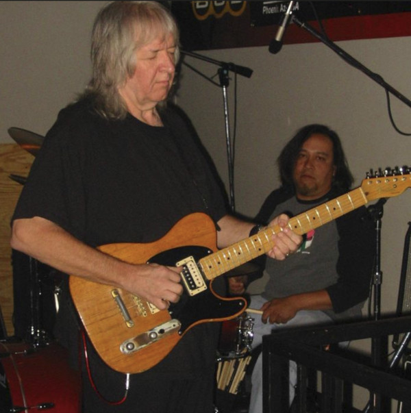 Seymour Duncan Plays Private Show for Guitar Electronics Customers & Crew