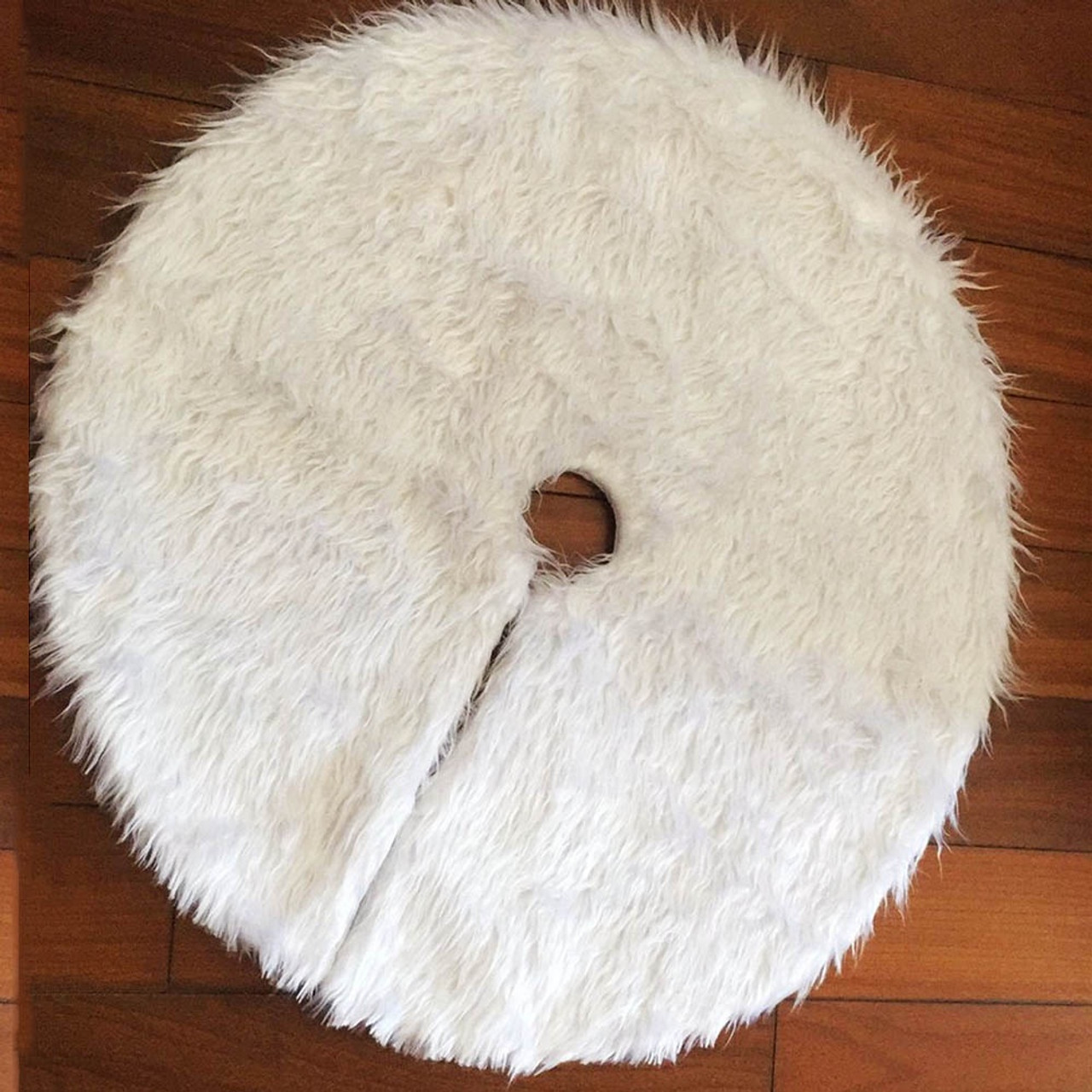 White Plush Tree Skirt