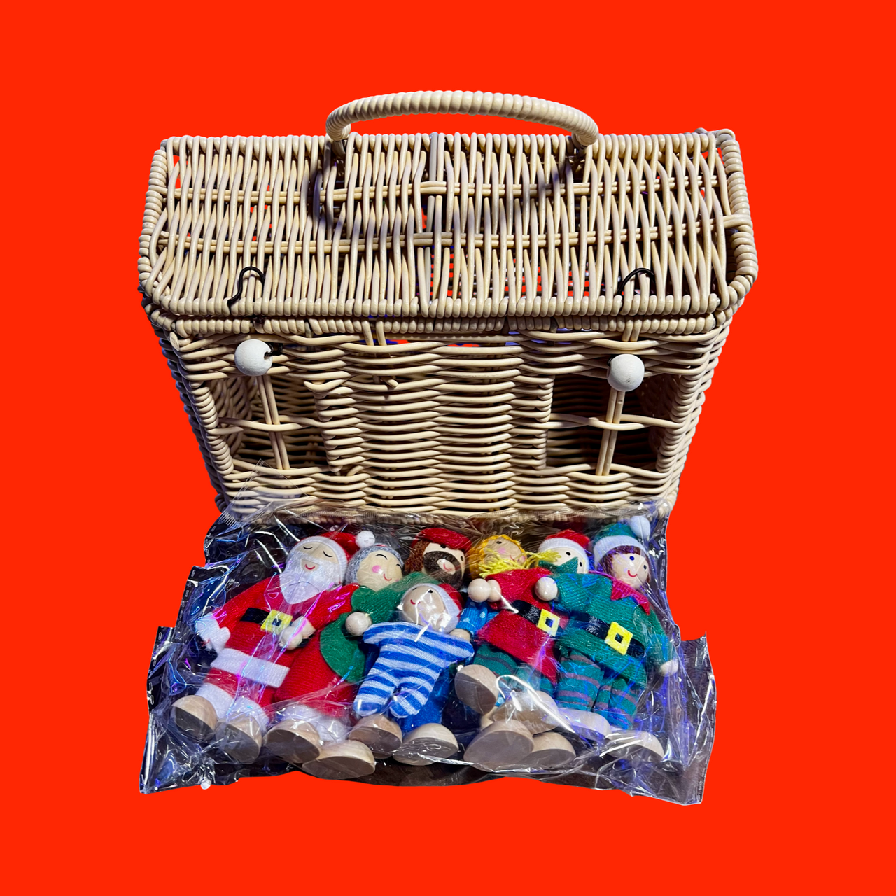 Rattan Dolls House with 7 Christmas Figurines