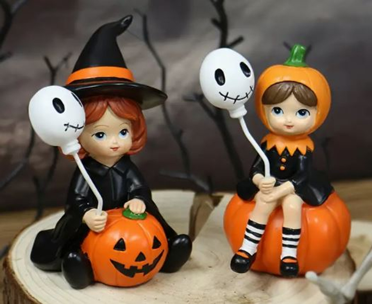 Witch Girl on Pumpkin with Balloon (assorted)