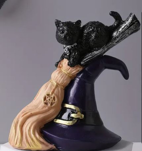Black Cat on Witches Hat & Broom