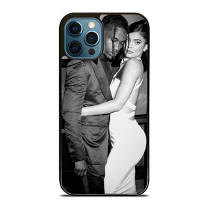 TRAVIS SCOTT AND KYLIE JENNER CUDDLING iPhone 12 Pro Max Case Cover