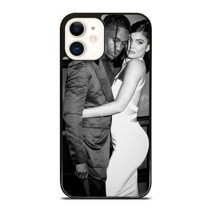 TRAVIS SCOTT AND KYLIE JENNER CUDDLING iPhone 12 Case Cover