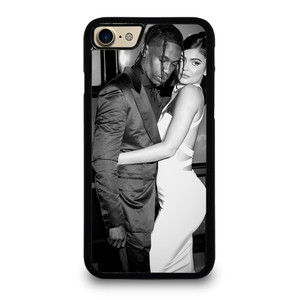 TRAVIS SCOTT AND KYLIE JENNER CUDDLING iPhone 7 / 8 Case Cover