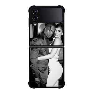 TRAVIS SCOTT AND KYLIE JENNER CUDDLING Samsung Galaxy Z Flip 4 Case Cover