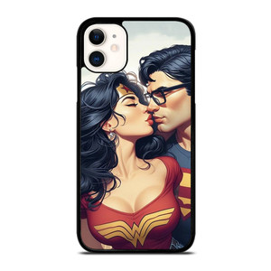 SUPERMAN WONDER WOMAN KISSING iPhone 11 Case Cover SUPERMAN WONDER WOMAN KISSING iPhone 11 Case Cover