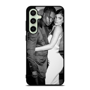 TRAVIS SCOTT AND KYLIE JENNER CUDDLING Samsung Galaxy S24 FE Case Cover