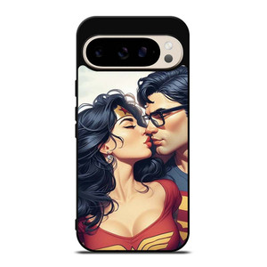 SUPERMAN WONDER WOMAN KISSING Google Pixel 9 Pro Case Cover
