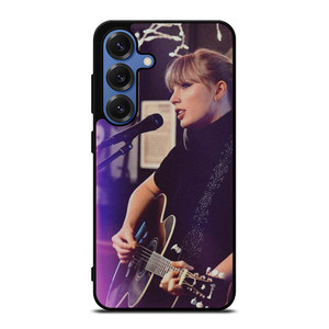 TAYLOR SWIFT LIVE WITH GUITAR Samsung Galaxy S25 Case Cover