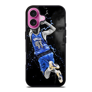 DIRK NOWITZKI DALLAS MAVERICK iPhone 16 Plus Case Cover DIRK NOWITZKI DALLAS MAVERICK iPhone 16 Plus Case Cover