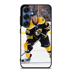 BOSTON BRUINS DAVID PASTRNAK HOCKEY NHL Samsung Galaxy Z Fold 3 Case Cover BOSTON BRUINS DAVID PASTRNAK HOCKEY NHL Samsung Galaxy Z Fold 3 Case Cover