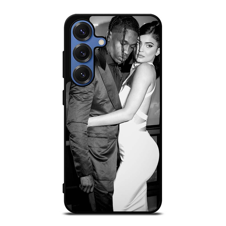 TRAVIS SCOTT AND KYLIE JENNER CUDDLING Samsung Galaxy S25 Case Cover