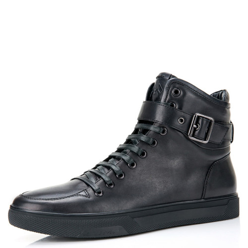 Sullivan - Black