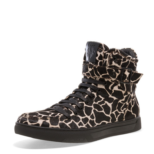 Sullivan24 - Giraffe Print
