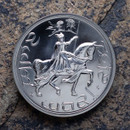 LOTR Gondor Crown Coin for Aragorn, King Elessar Telcontar, shows him on horse holding flag with the White Tree of Gondor