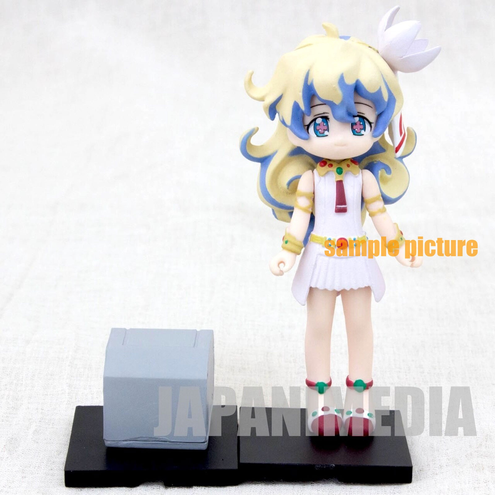 Gurren Lagann Nia  3" Mini Figure & Card JAPAN ANIME MANGA 2