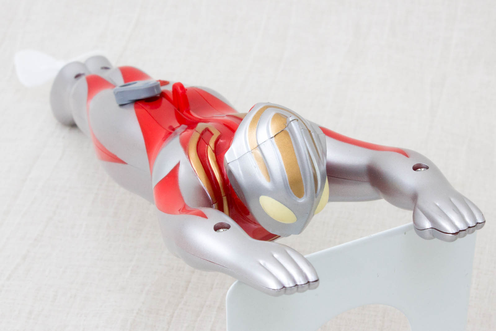 [JUNK ITEM] Ultraman Gaia Figure Tsuburaya JAPAN TOKUSATSU ANIME