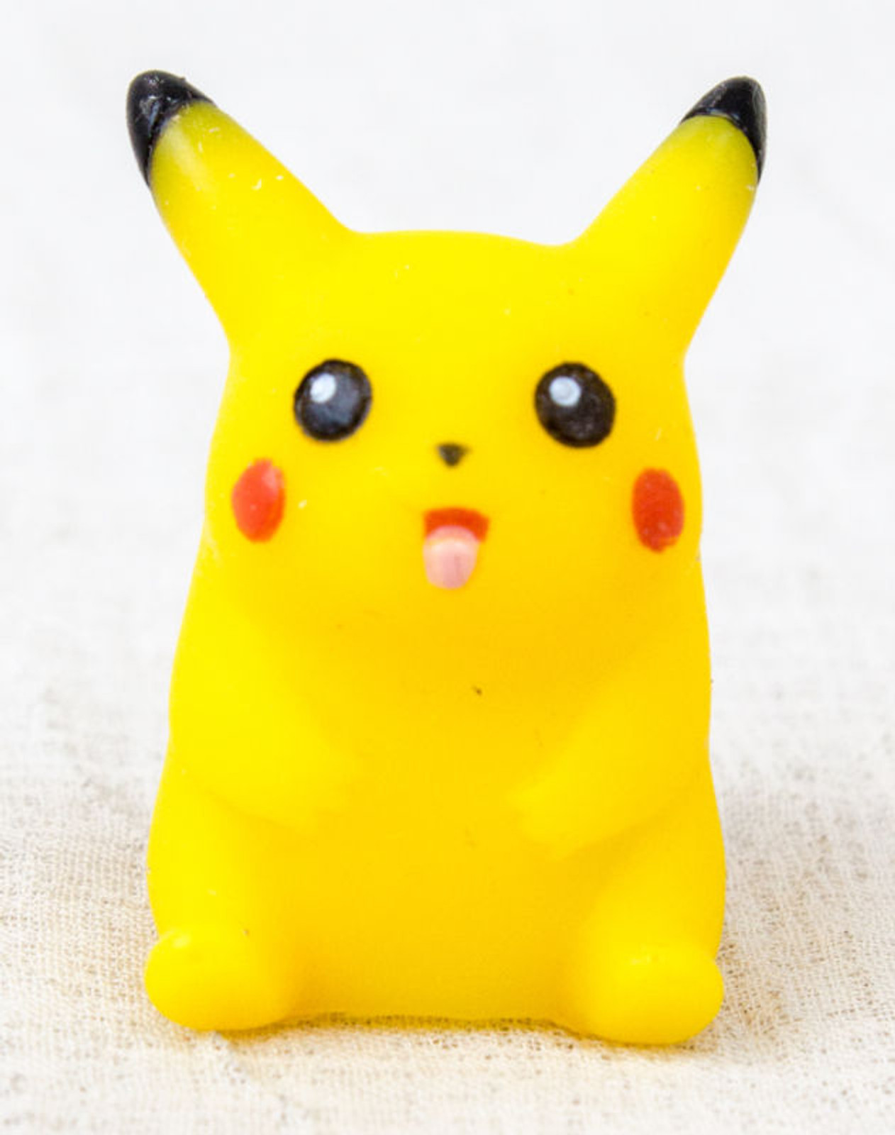 RARE! POKEMON Cover Doll Puppet Figure 1999 Banpresto JAPAN ANIME MANGA PICACHU