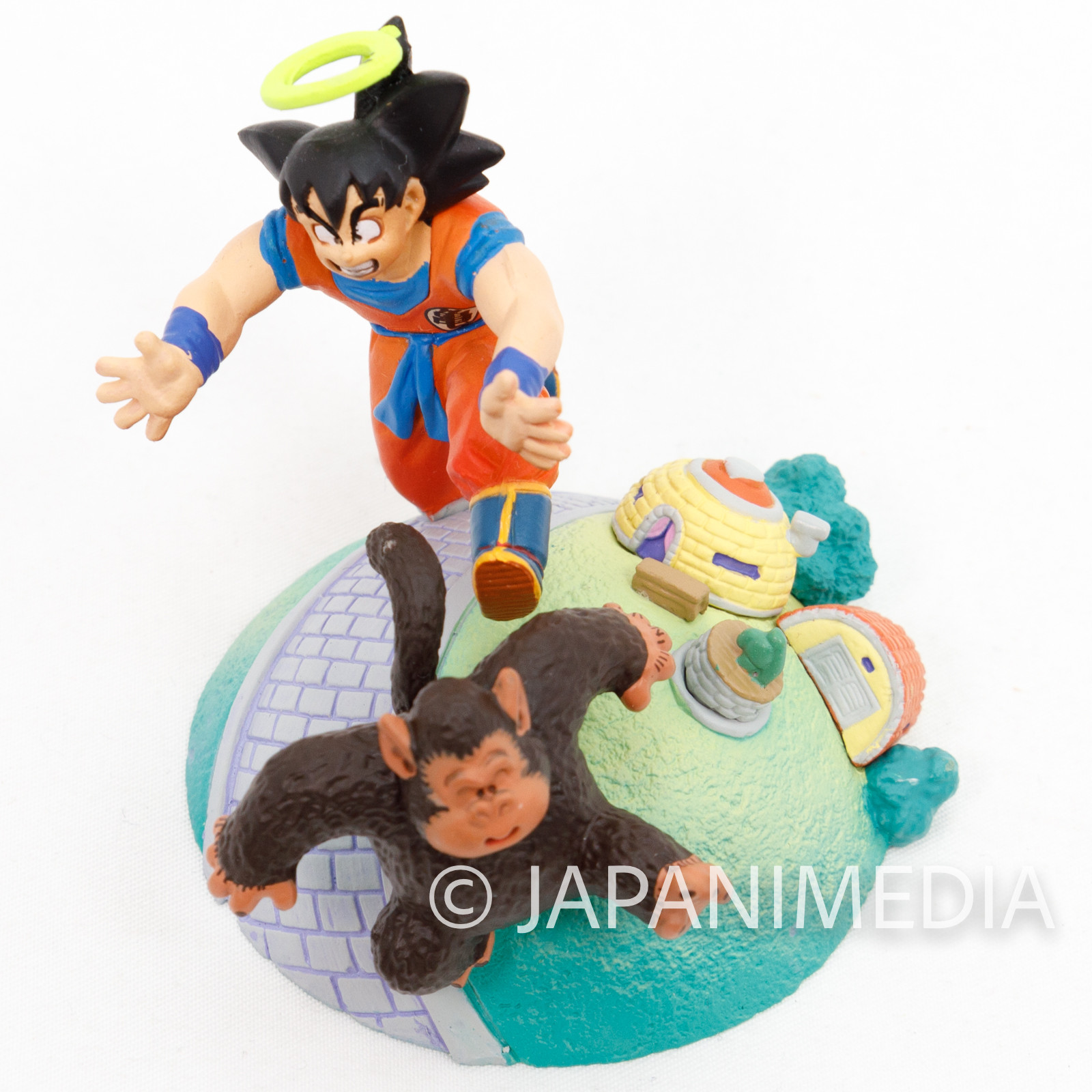 Dragon Ball Z Son Gokou on King Kai Planet Diorama Figure JAPAN ANIME CAPSULE
