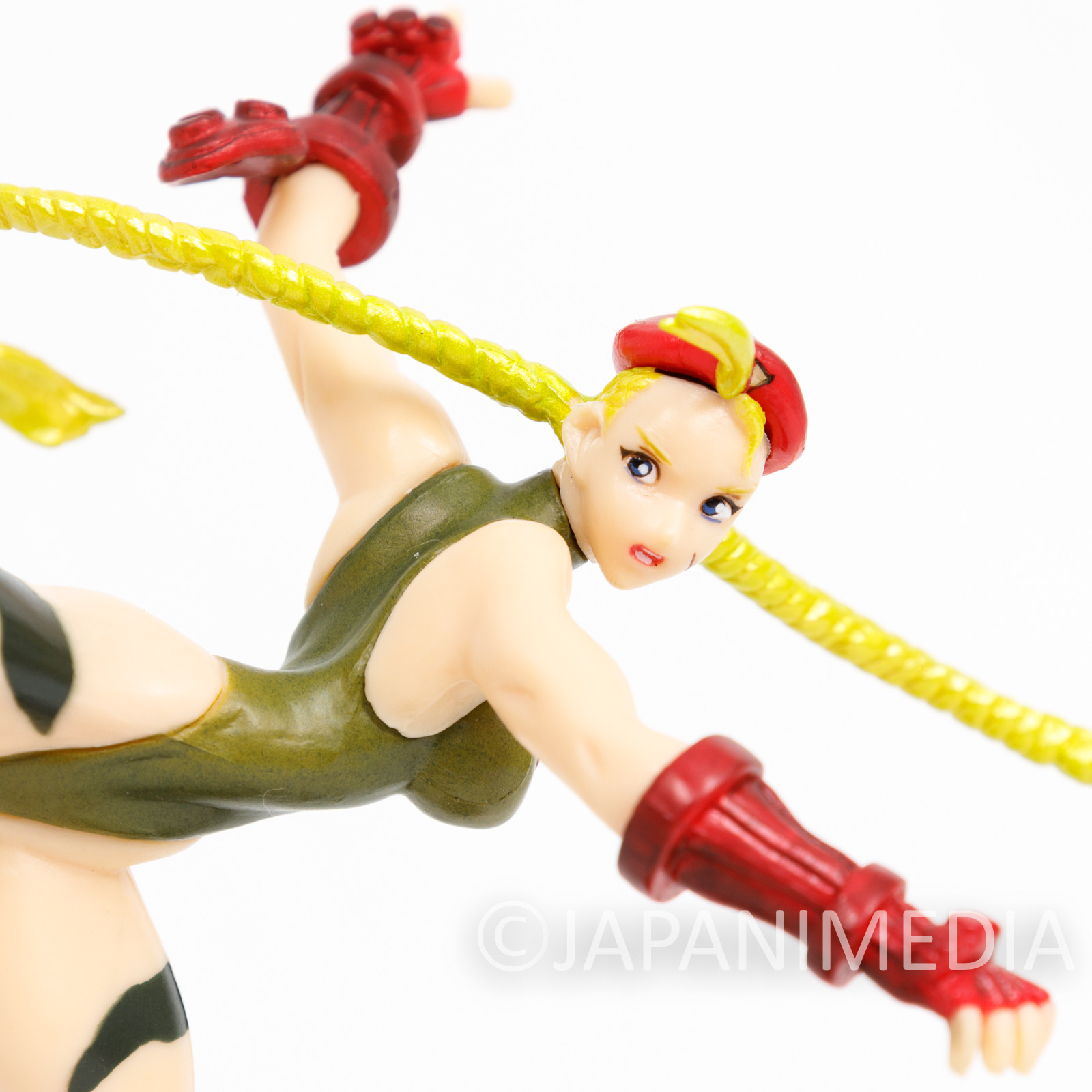 Street Fighter 2 Cammy Kick Green ver Capcom Figure Collection 