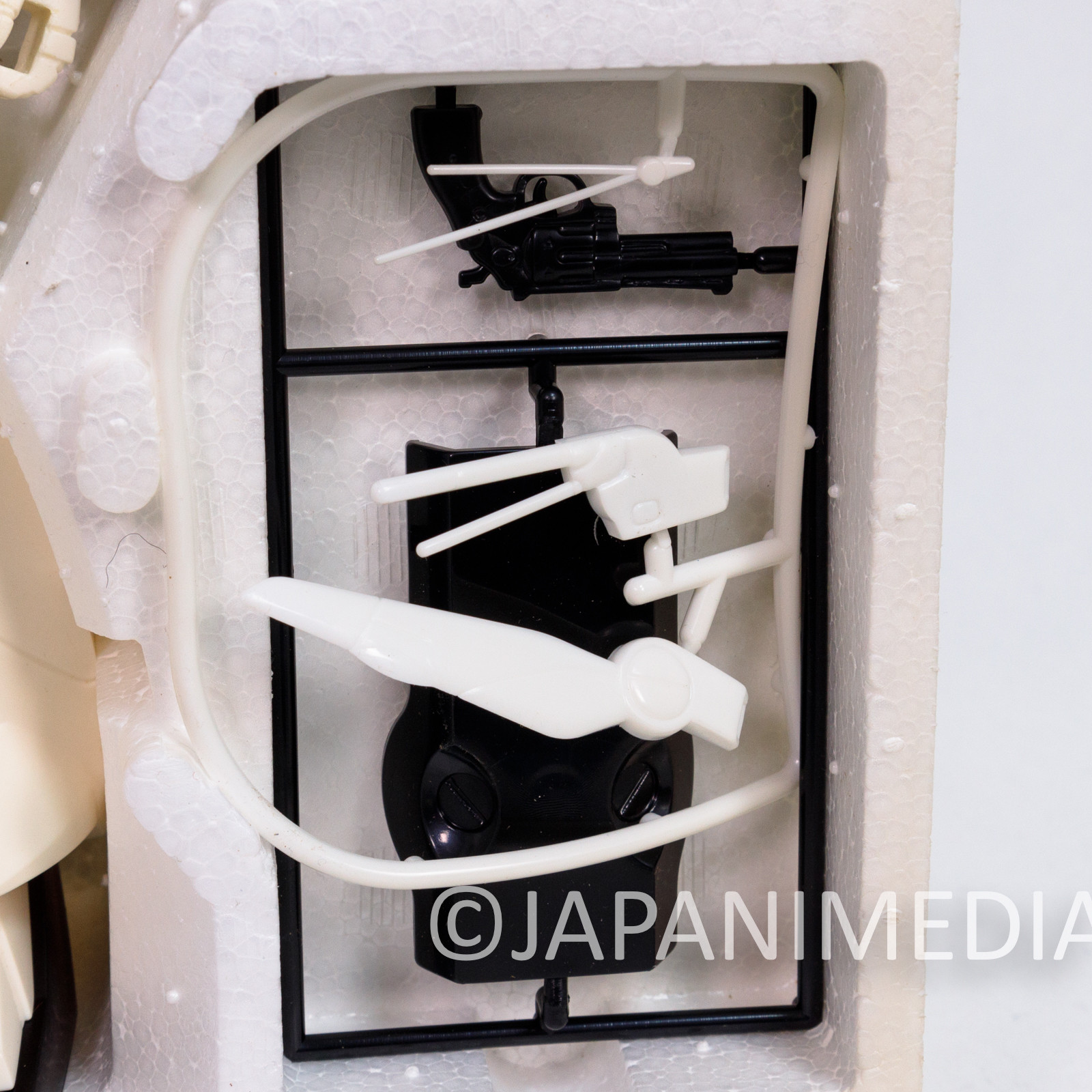 Mobile Police Patlabor Ingram Alphonse 1/32 Scale DX Figure BANDAI Made in Japan Japanimedia Store 10