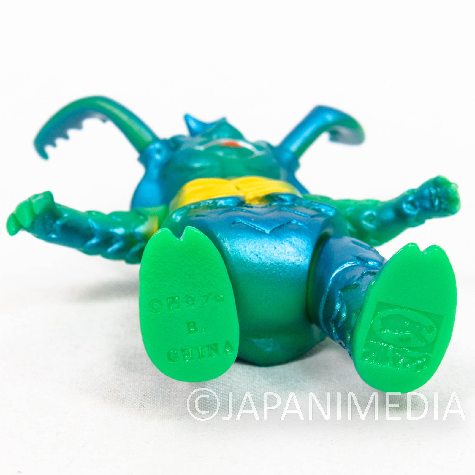 Ultrama Antlar Bullmark Re-issue Sofubi Soft Vinyl Figure 3.5