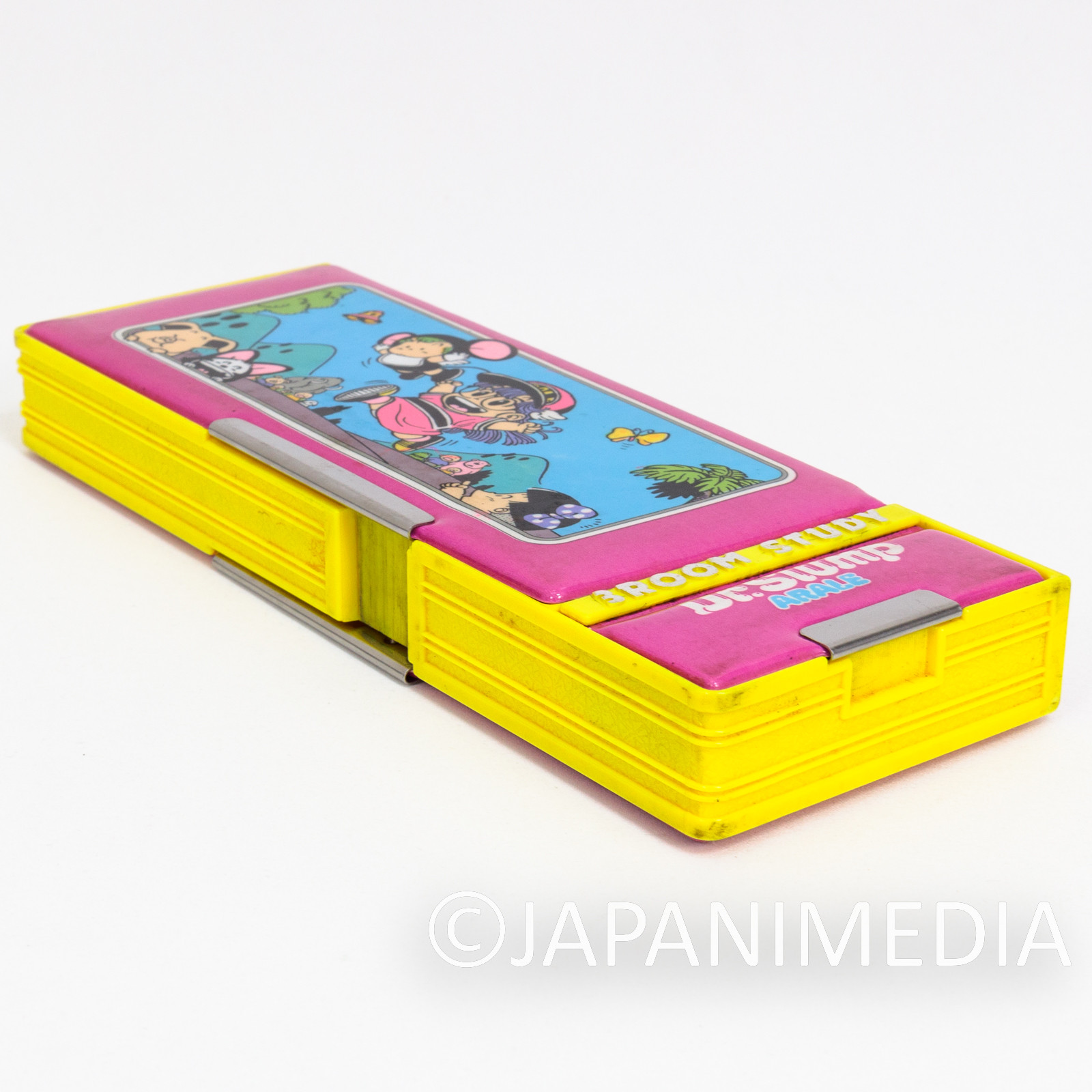 Retro RARE! Dr. Slump Arale chan Pen Case Showa Note 2