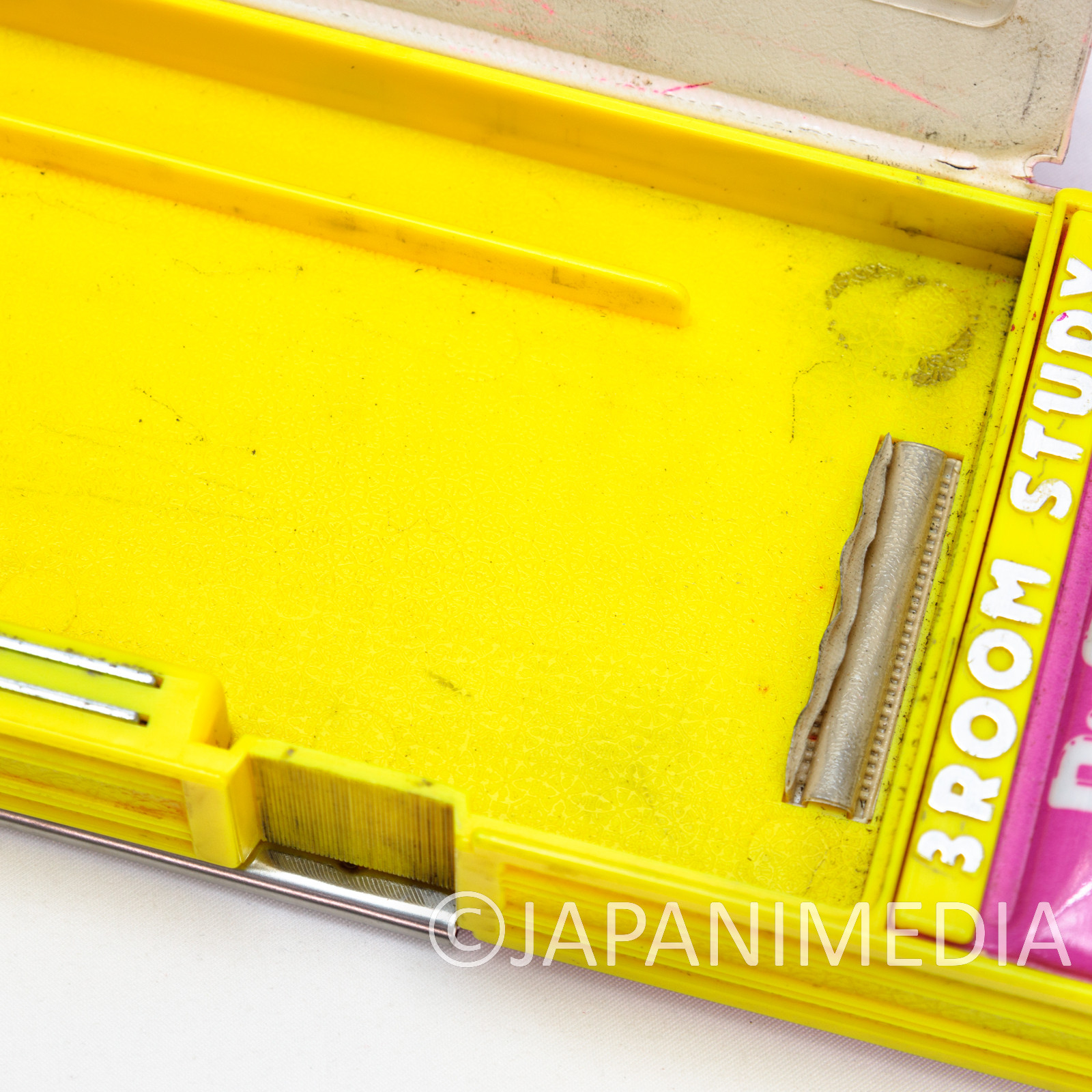 Retro RARE! Dr. Slump Arale chan Pen Case Showa Note 2
