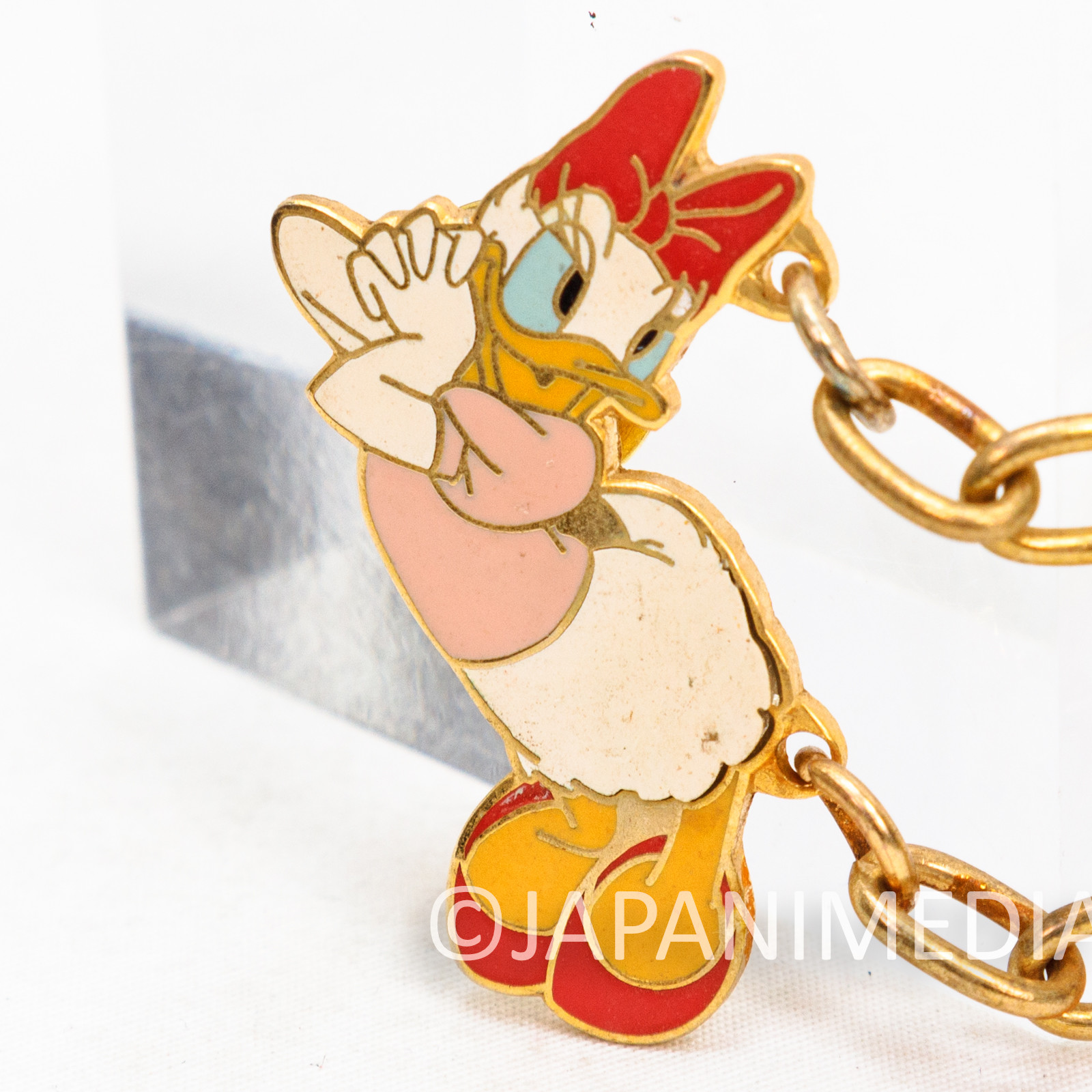 Donald & Daisy Duck Metal Pins with Chain Disney Vintage Collectible | Japanimedia Store 3