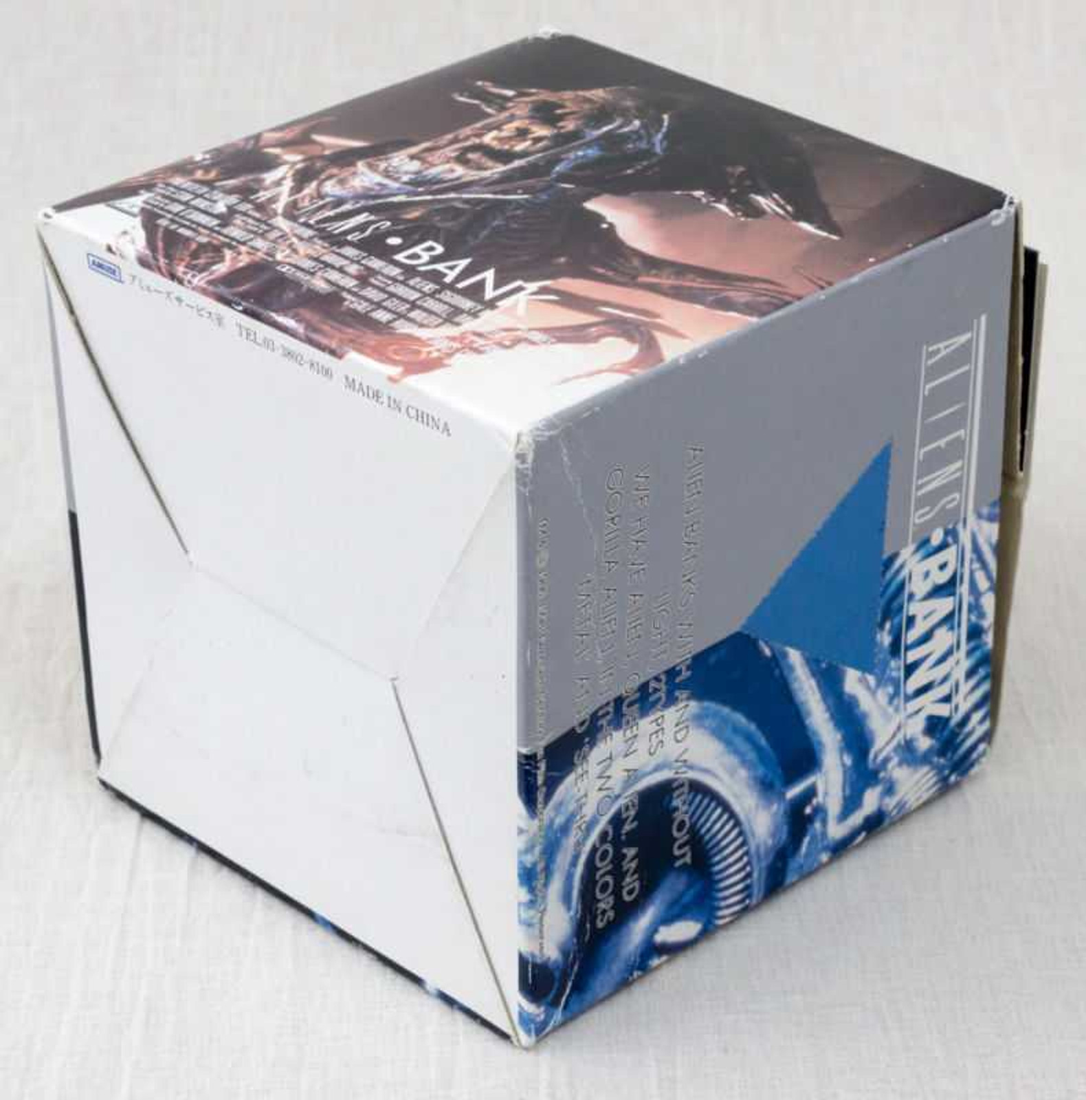 ALIEN in Capsule Figure Coin Bank Dark Brown Ver. JAPAN 10