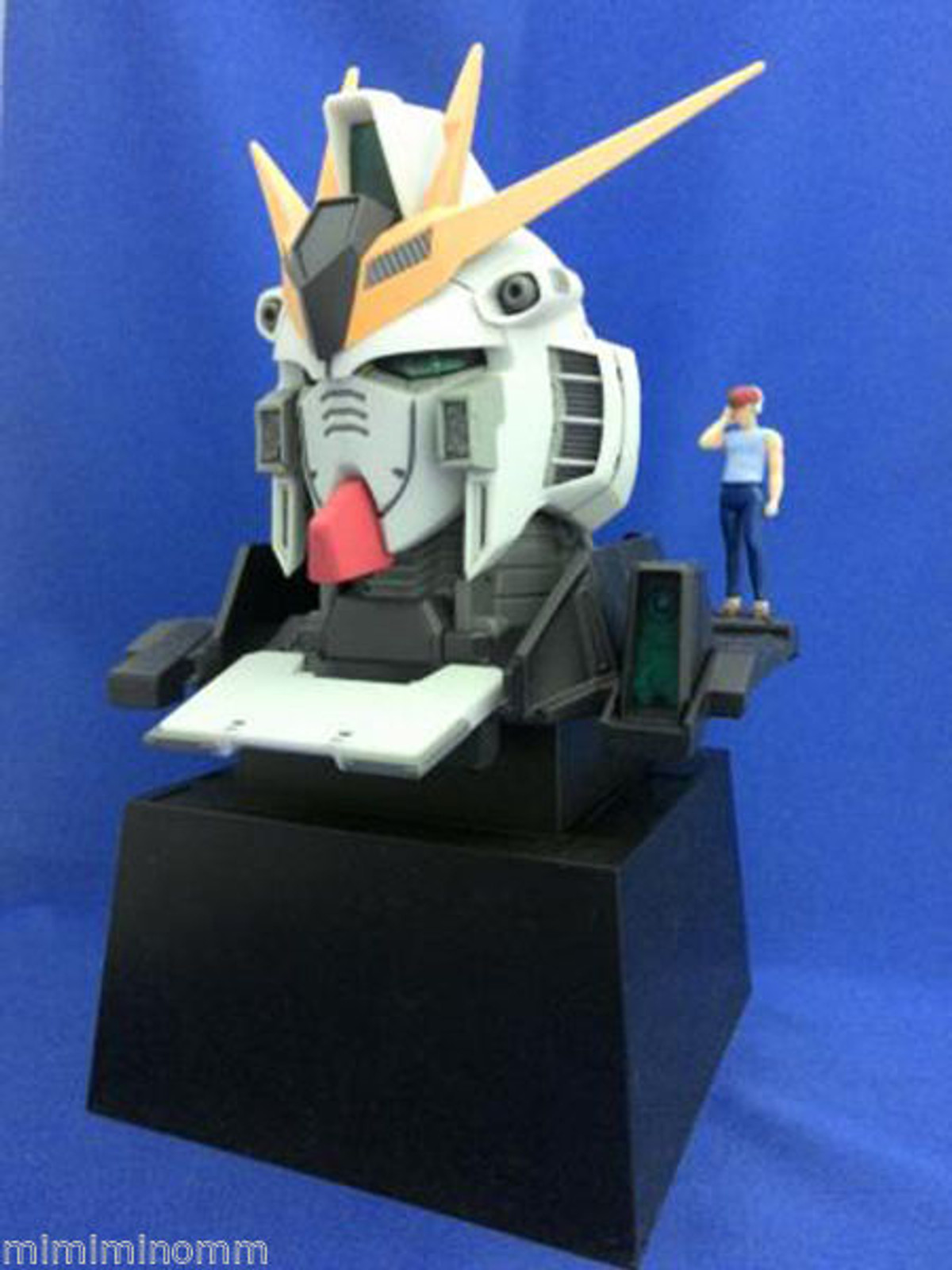 RX-93 Nu V Gundam Super Head Display Figure Banpresto JAPAN ANIME ROBOT MANGA