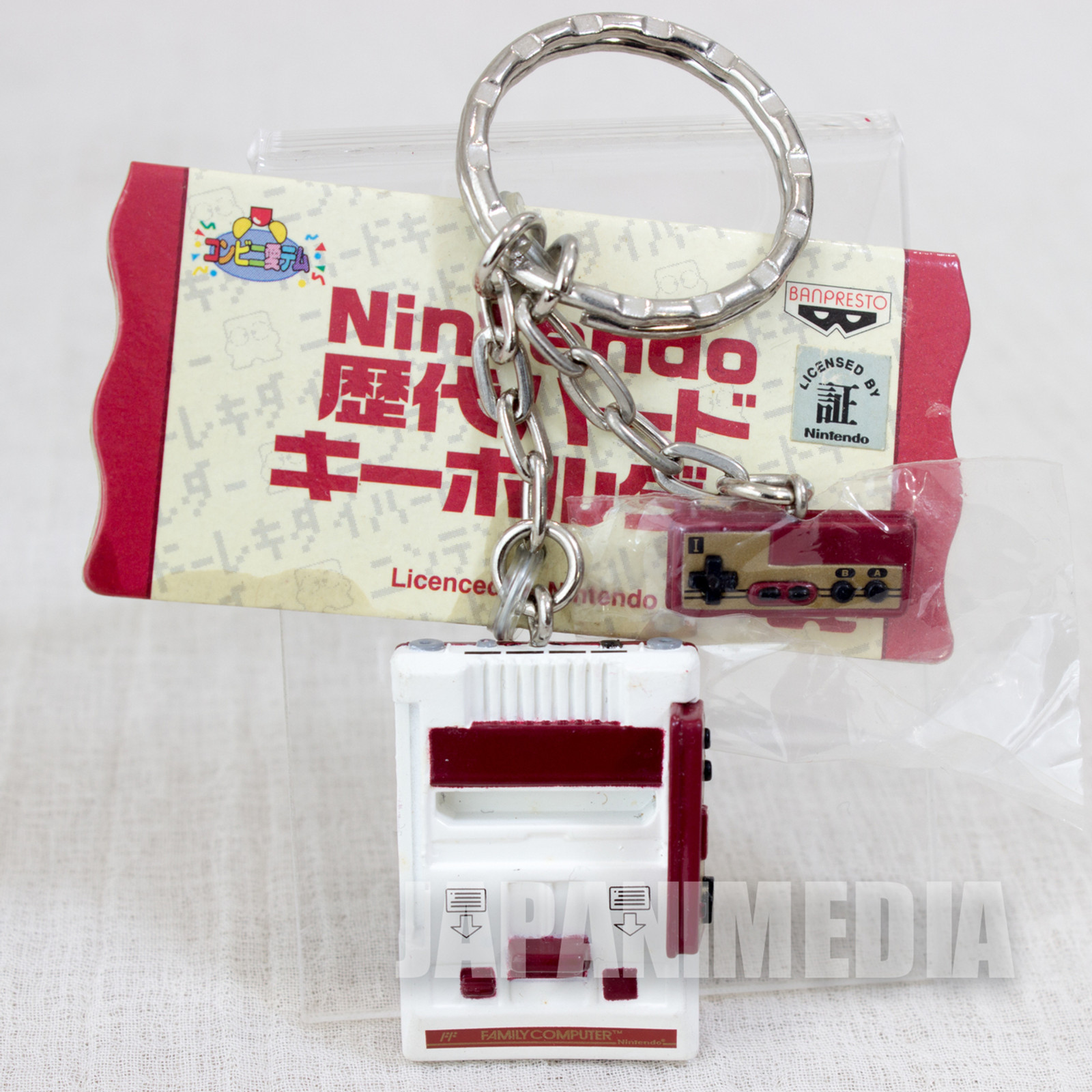 Nintendo Game Console History Miniature Figure Key Chain Famicom NES JAPAN