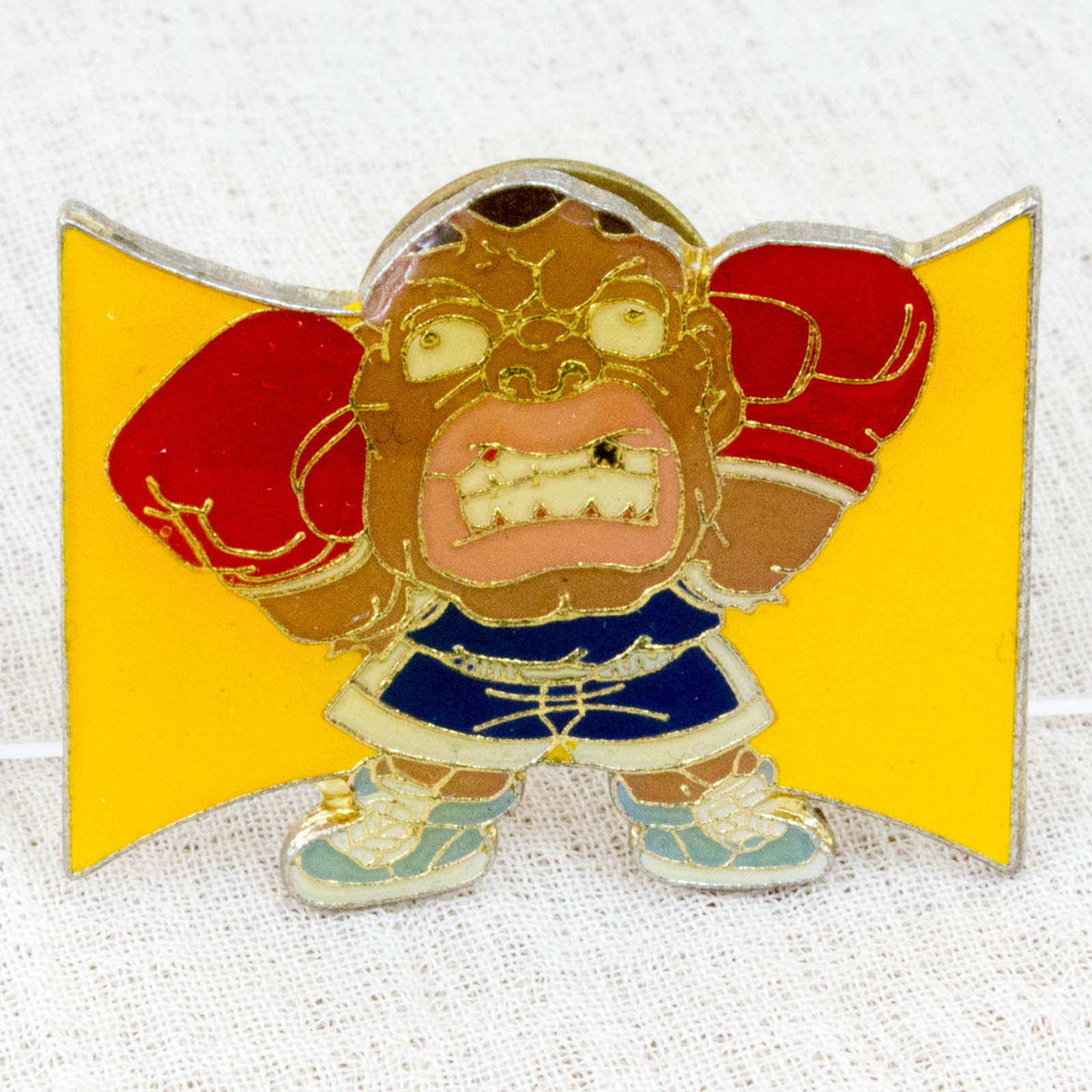 Street Fighter 2 Metal Pins Badge Balrog (Bison) Capcom Character JAPAN GAME 3