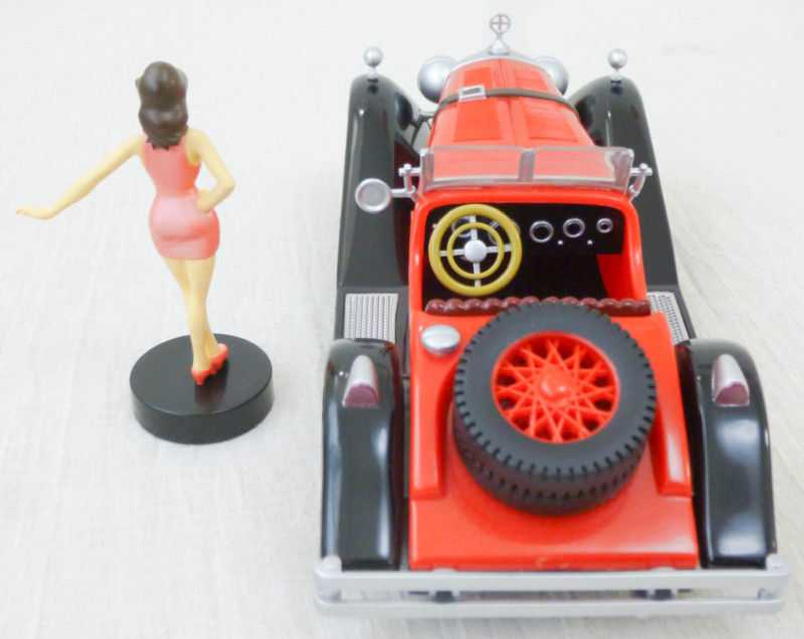Lupin the Third (3rd) Fujiko Mine 1/24 Car Model & Figure Red JAPAN ANIME MANGA